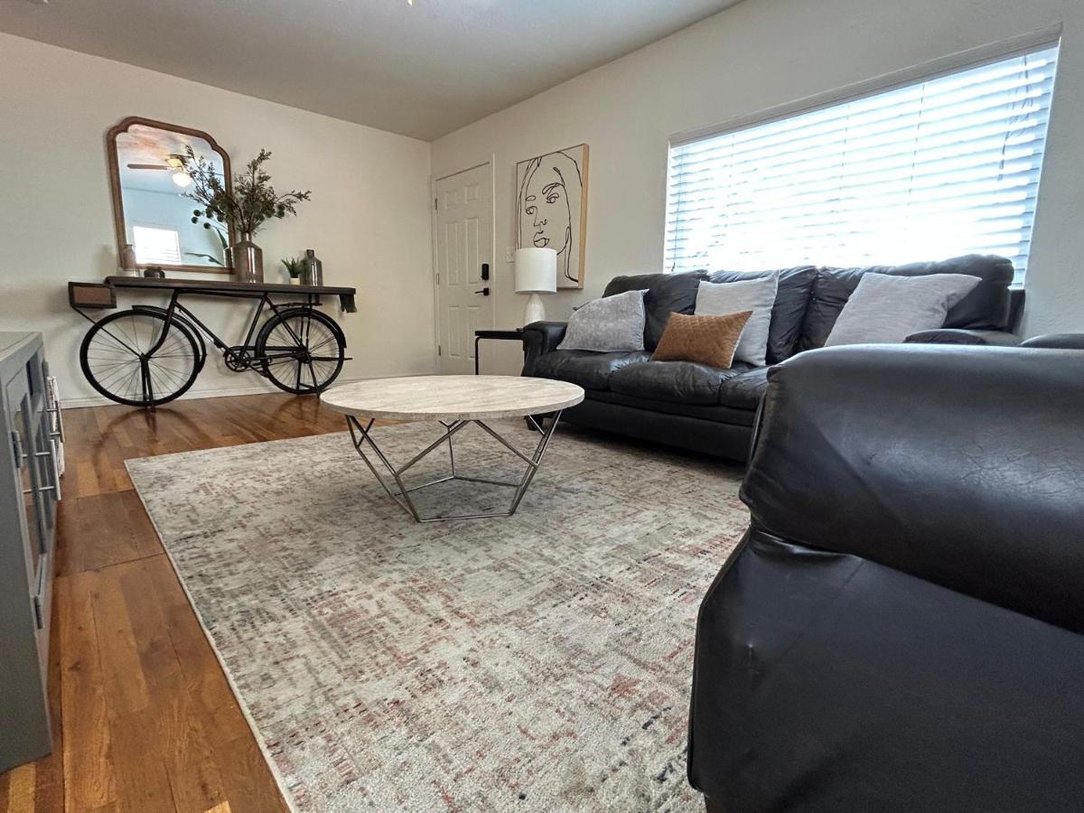 Home Sweet Idahome, Feels Like Home With All The Decor You Wish You Could Afford King Bed In Master, Fully Fenced Dog Friendly Yard, A Few Blocks From Bsu And Downtown Boise, Your Perfect Stay! Exteriör bild